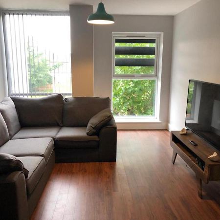 Charming 2-Bed Apartment In Christchurch Christchurch  Zewnętrze zdjęcie